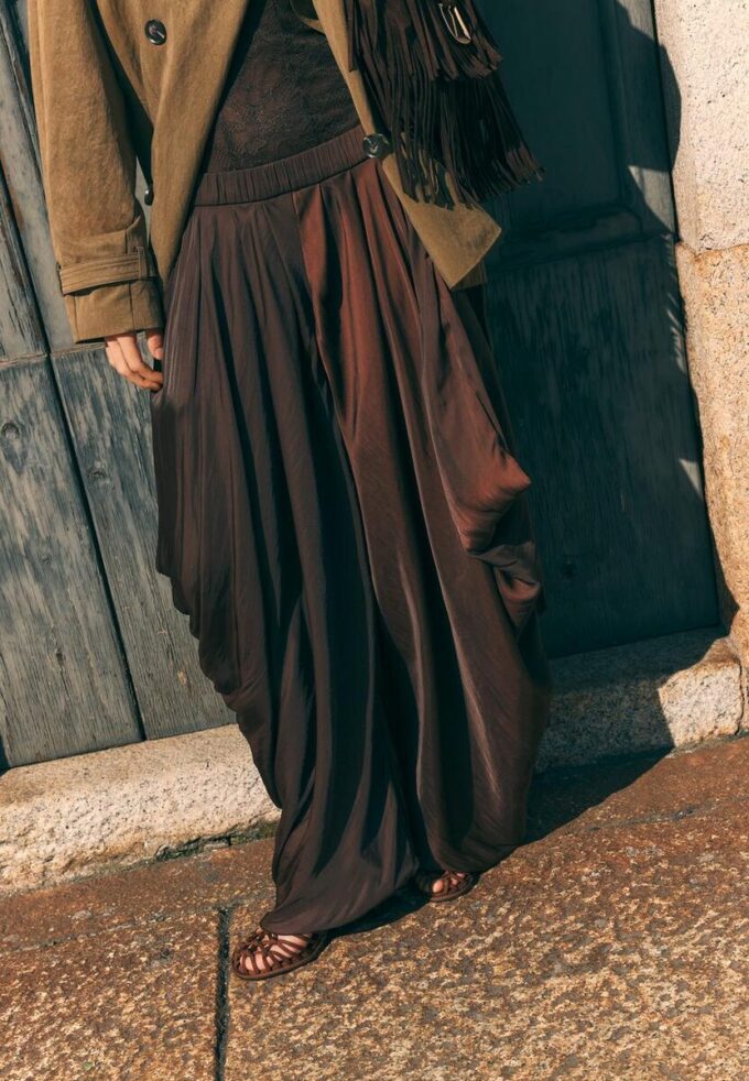Pantaloni sarouel super voluminoși Pantaloni sarouel super voluminoși
