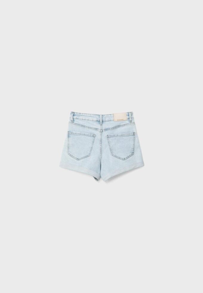 Pantaloni scurți D85 Slim Mom Fit Pantaloni scurți D85 Slim Mom Fit