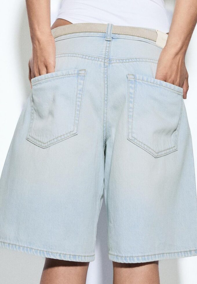 Pantaloni scurți de denim cu curea Pantaloni scurți de denim cu curea