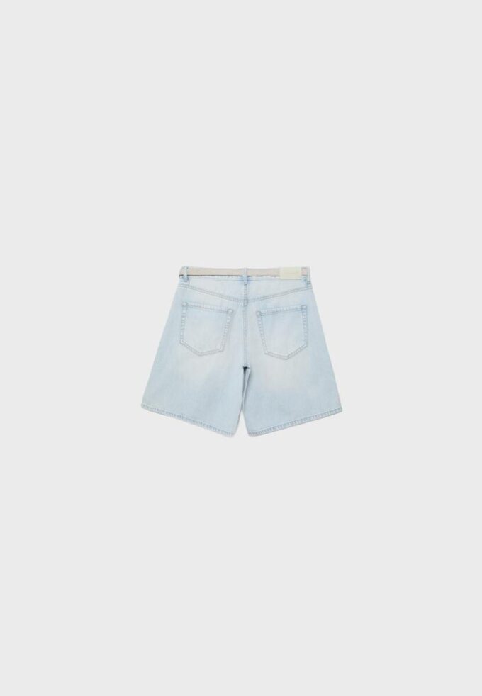 Pantaloni scurți de denim cu curea Pantaloni scurți de denim cu curea
