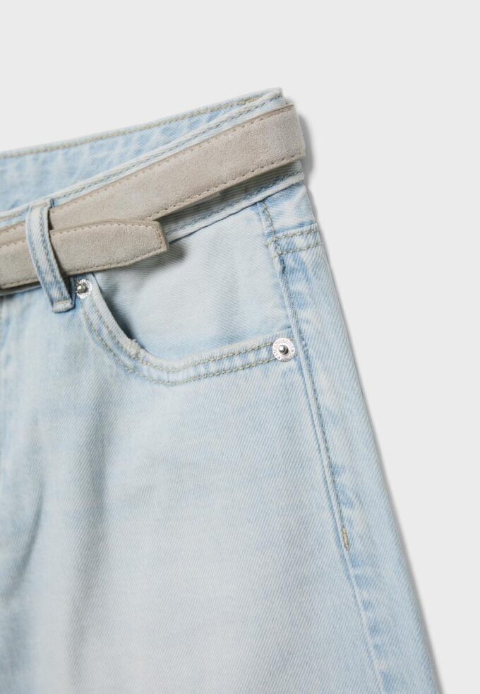 Pantaloni scurți de denim cu curea Pantaloni scurți de denim cu curea