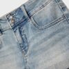 Pantaloni scurți din denim cu tiv răsfrânt Pantaloni scurți din denim cu tiv răsfrânt
