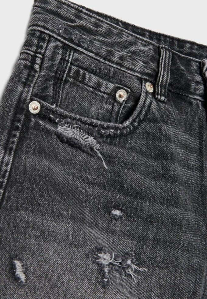 Pantaloni scurți din denim rupt D75 Pantaloni scurți din denim rupt D75