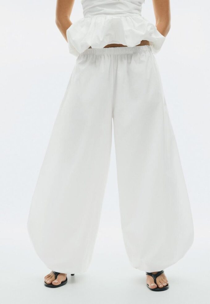 Pantaloni voluminoși din poplin Pantaloni voluminoși din poplin