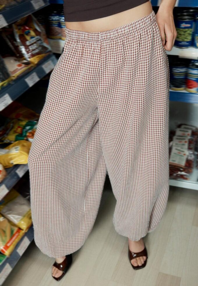Pantaloni voluminoși din poplin Pantaloni voluminoși din poplin
