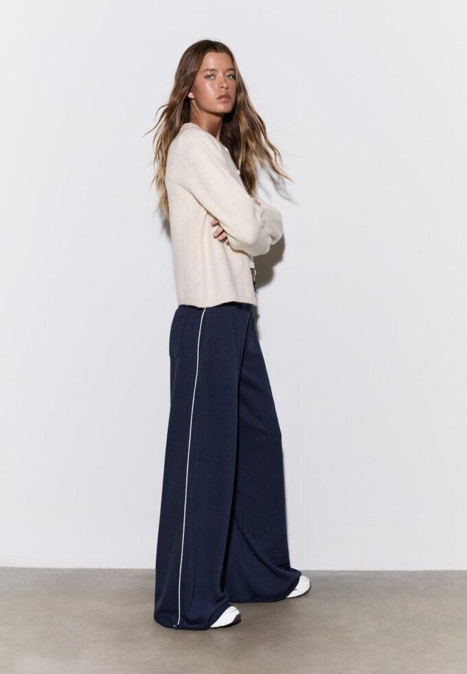 Pantaloni wide leg din pluș cu detalii de bordură