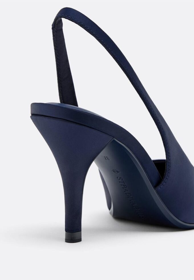 Pantofi cu toc cu efect de satin