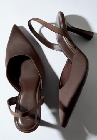 Pantofi cu toc stiletto cu efect satinat