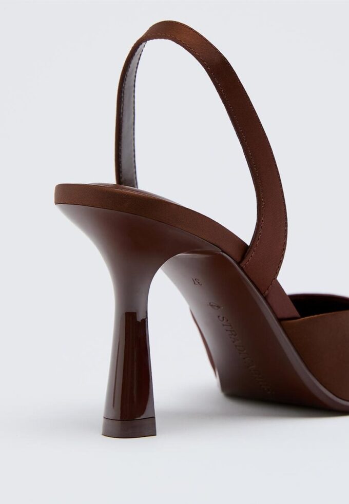 Pantofi cu toc stiletto cu efect satinat