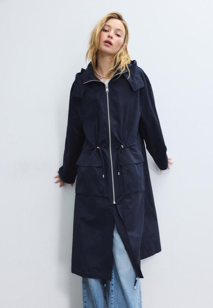 Parka lungă și fluidă Parka lungă și fluidă