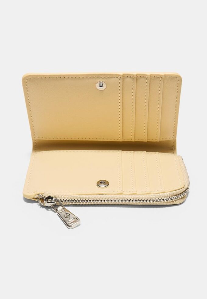 Portcard cu efect de piele