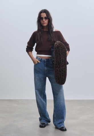 Pulover asimetric din tricot
