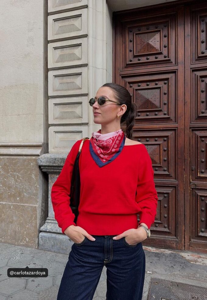 Pulover asimetric din tricot