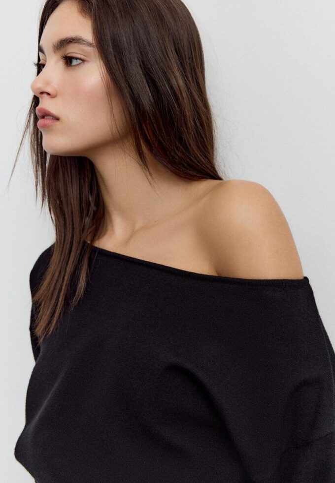 Pulover asimetric din tricot Pulover asimetric din tricot