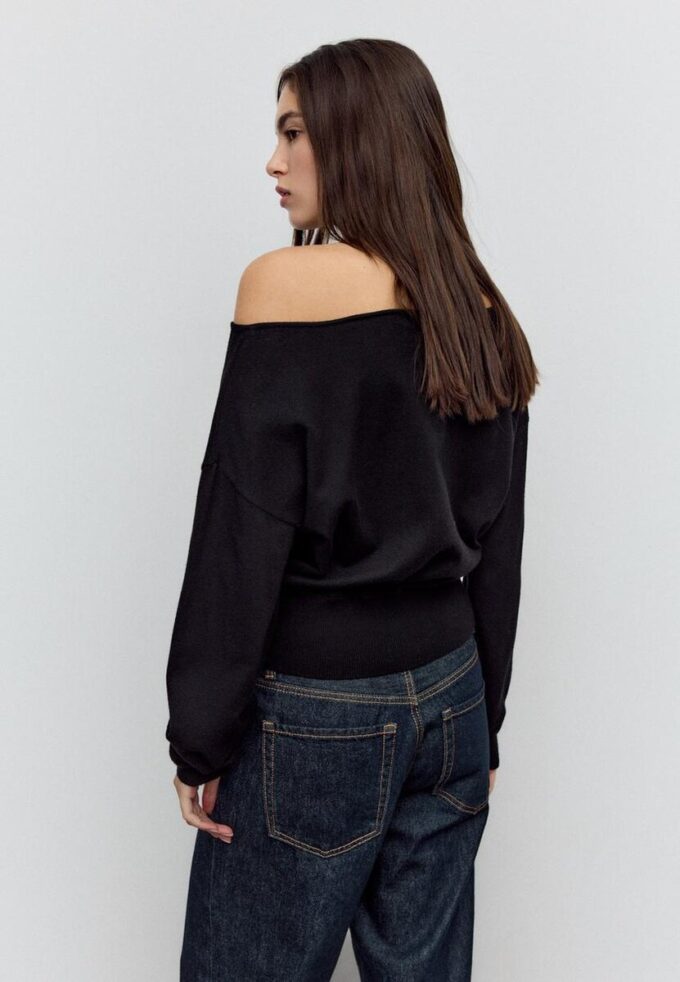 Pulover asimetric din tricot Pulover asimetric din tricot