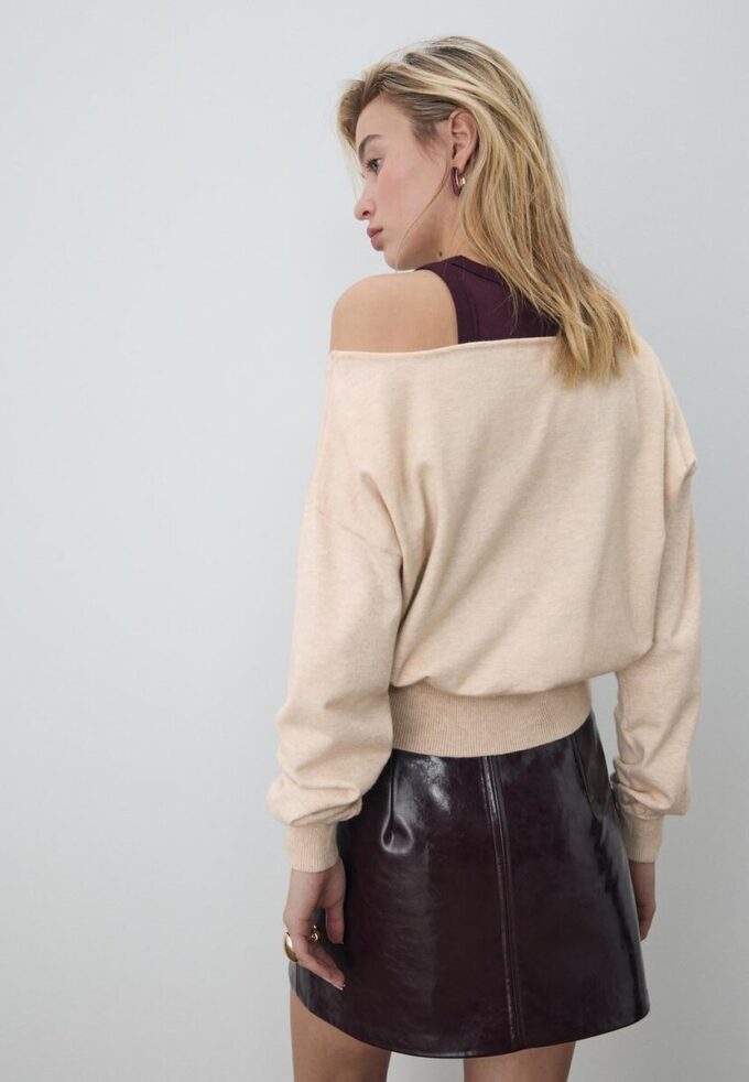 Pulover asimetric din tricot Pulover asimetric din tricot