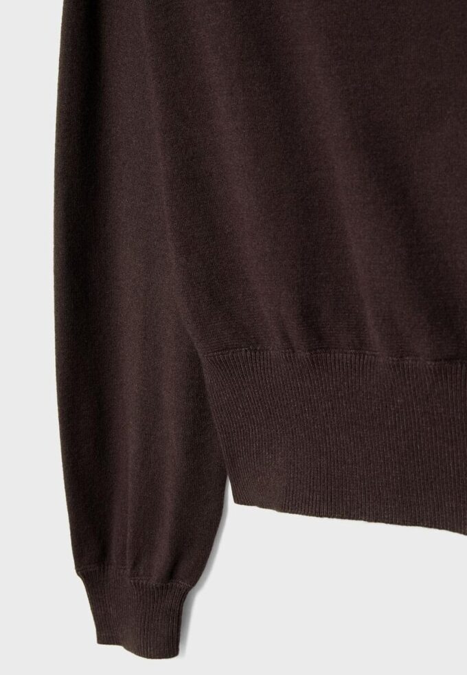 Pulover asimetric din tricot Pulover asimetric din tricot
