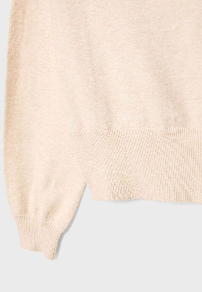 Pulover asimetric din tricot Pulover asimetric din tricot