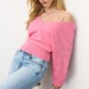 Pulover cu guler în V și mâneci lățite Pulover cu guler în V și mâneci lățite