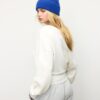 Pulover cu guler în V și mâneci lățite Pulover cu guler în V și mâneci lățite