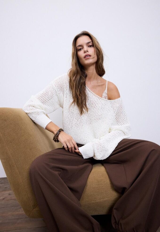 Pulover din tricot cu guler barcă Pulover din tricot cu guler barcă