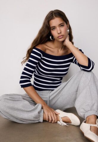 Pulover mulat din tricot cu dungi