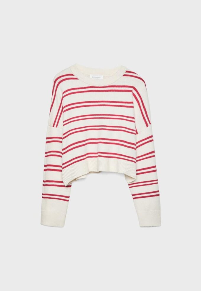 Pulover scurt din tricot cu dungi Pulover scurt din tricot cu dungi