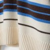 Pulover scurt din tricot cu dungi Pulover scurt din tricot cu dungi