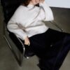 Pulover simplu din tricot Pulover simplu din tricot