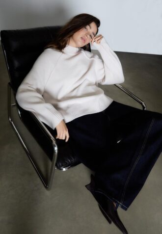 Pulover simplu din tricot Pulover simplu din tricot