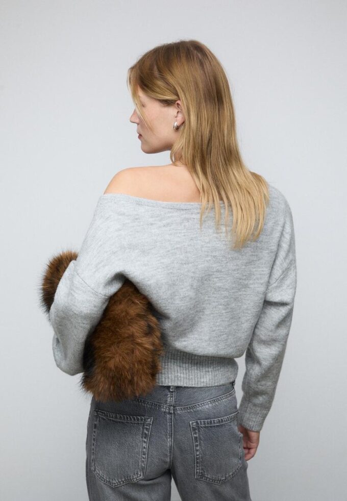 Pulover tricotat Soft-Touch cu guler barcă Pulover tricotat Soft-Touch cu guler barcă