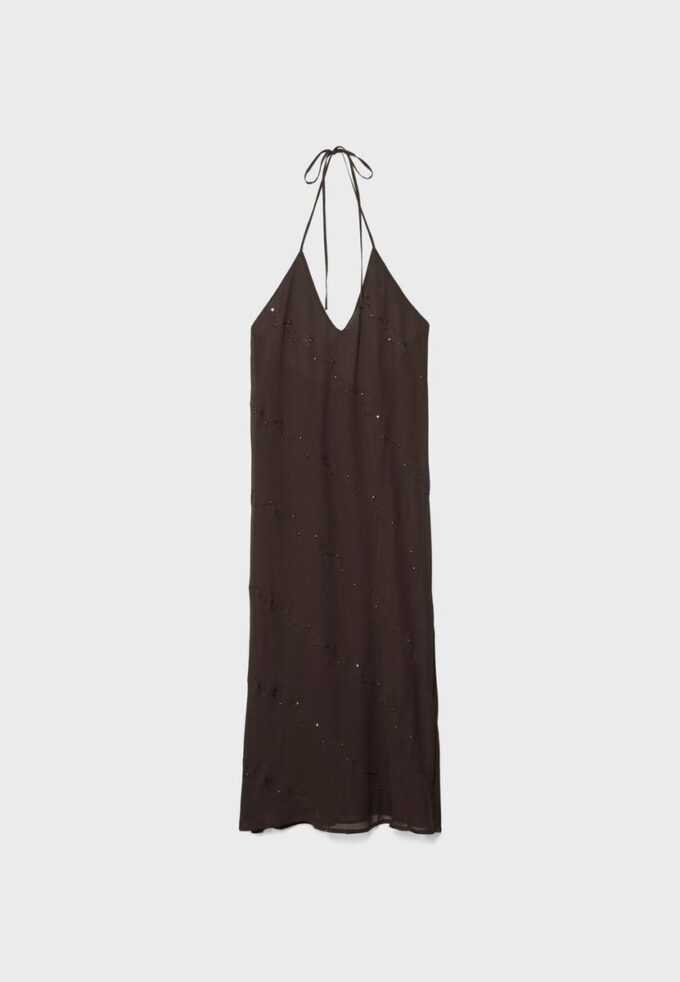 Rochie lungă cu guler halter brodată Rochie lungă cu guler halter brodată