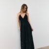 Rochie lungă din crep cu bretele cu mărgele Rochie lungă din crep cu bretele cu mărgele