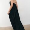 Rochie lungă din crep cu bretele cu mărgele Rochie lungă din crep cu bretele cu mărgele