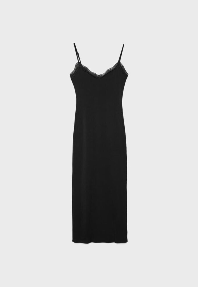 Rochie lungă din tricot cu dantelă