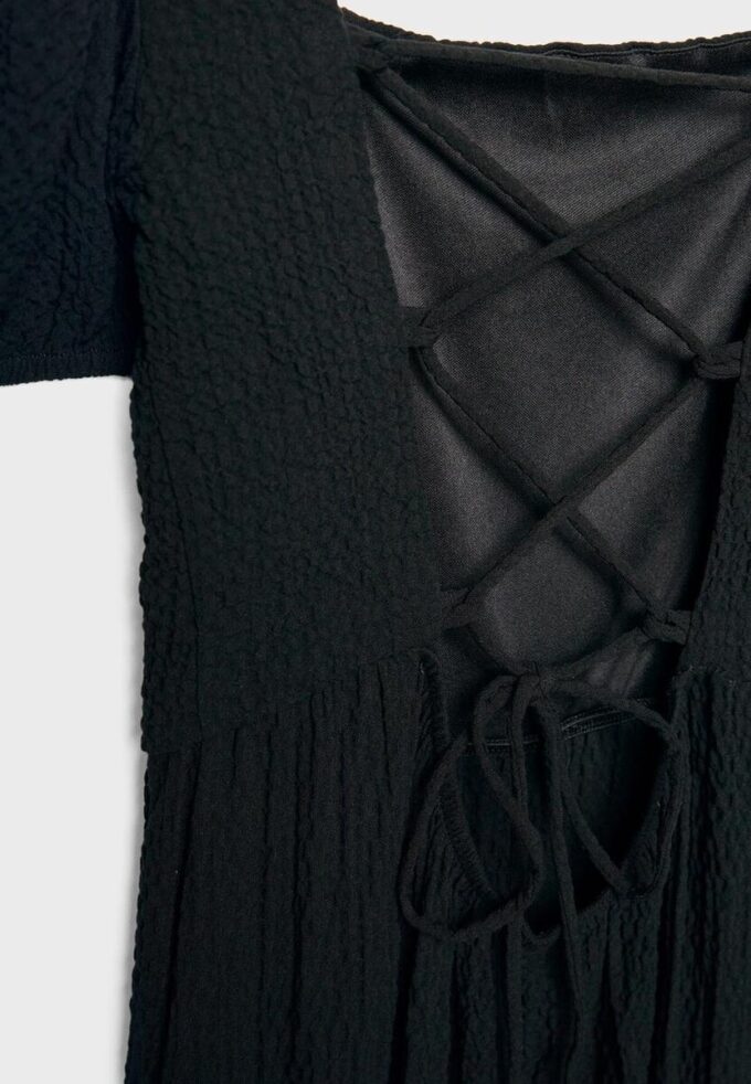 Rochie maxi lejeră cu spate încrucișat Rochie maxi lejeră cu spate încrucișat