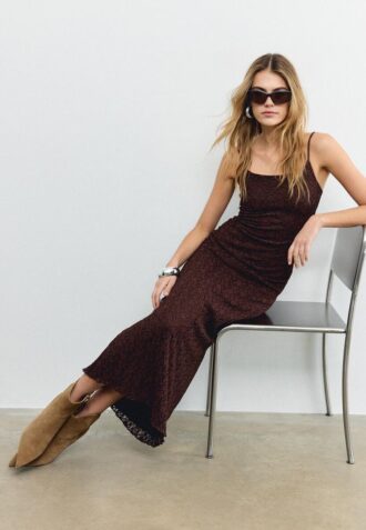 Rochie midi blondă cu bretele din dantelă