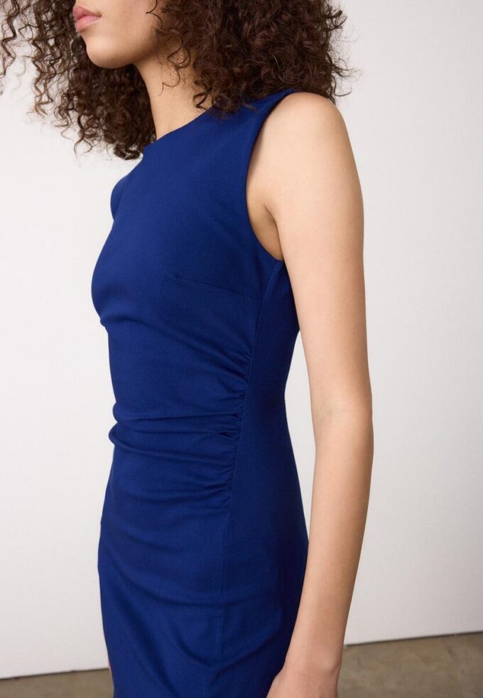 Rochie midi fără mâneci din bengalină Rochie midi fără mâneci din bengalină