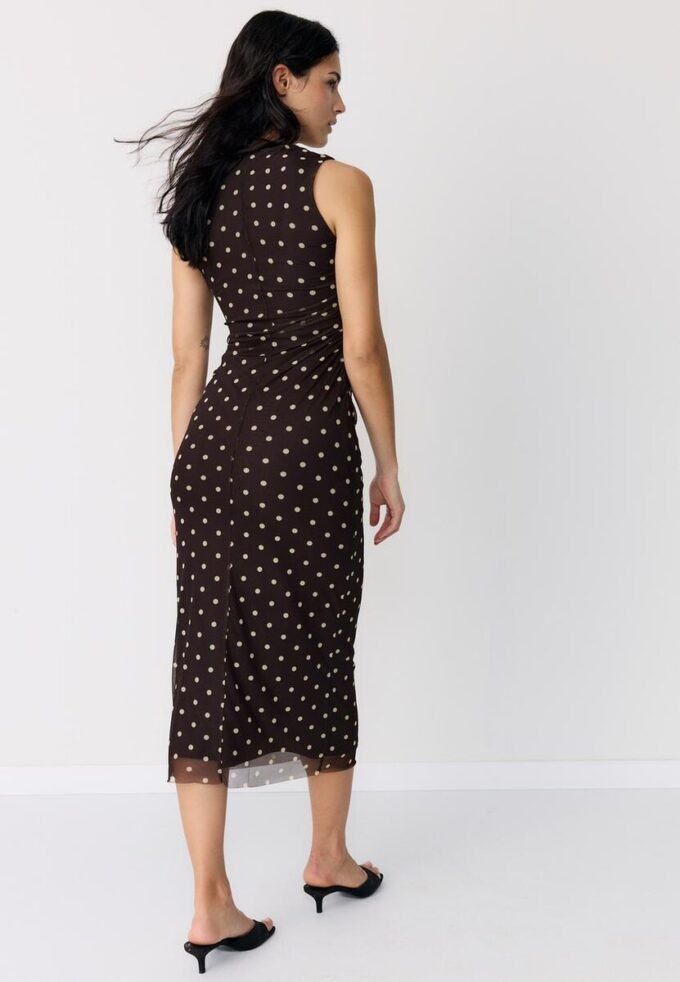 Rochie midi fără mâneci din tul cu buline Rochie midi fără mâneci din tul cu buline