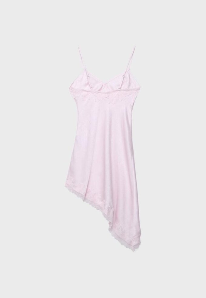 Rochie scurtă asimetrică din satin Rochie scurtă asimetrică din satin