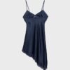 Rochie scurtă asimetrică din satin Rochie scurtă asimetrică din satin