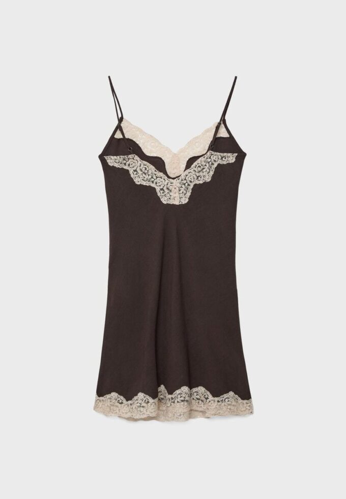 Rochie scurtă din dantelă rustică Rochie scurtă din dantelă rustică