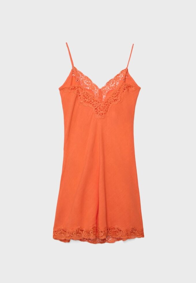Rochie scurtă din dantelă rustică Rochie scurtă din dantelă rustică