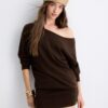 Rochie scurtă din tricot cu guler barcă Rochie scurtă din tricot cu guler barcă
