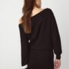 Rochie scurtă din tricot cu guler barcă
