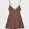 Rochie scurtă, fluidă, cu detaliu legat la spate Rochie scurtă, fluidă, cu detaliu legat la spate