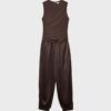 Salopetă cu guler halter din satin Salopetă cu guler halter din satin
