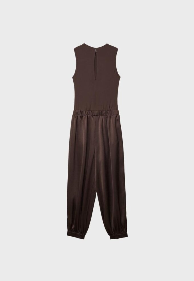 Salopetă cu guler halter din satin Salopetă cu guler halter din satin