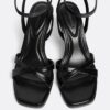 Sandale negre cu toc
