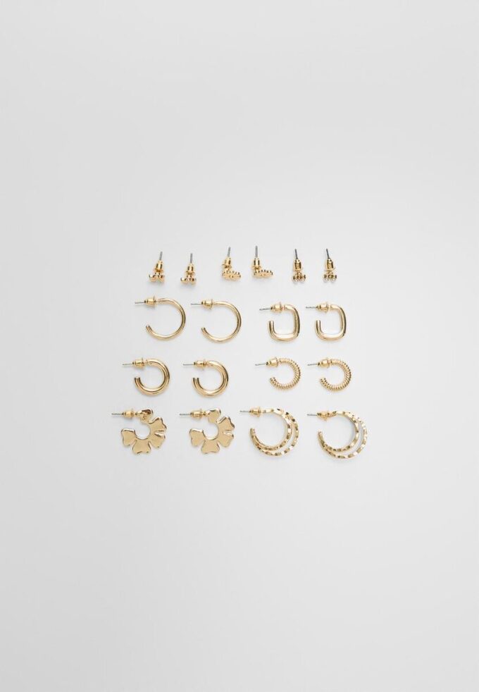 Set de 9 cercei cu flori